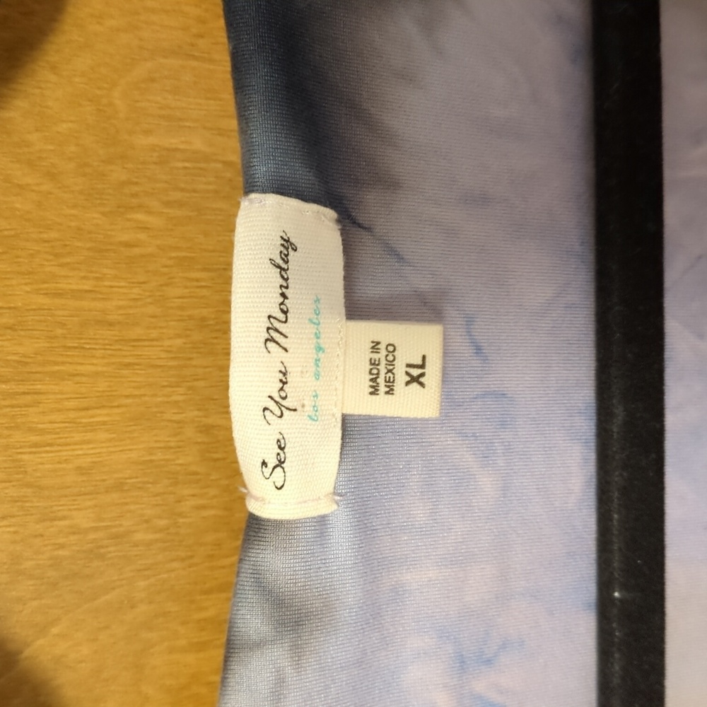 See You Monday Tie-Dye Dress - Body Skimming - Hour Glass - Lightweight - EUC - Picture 10 of 11